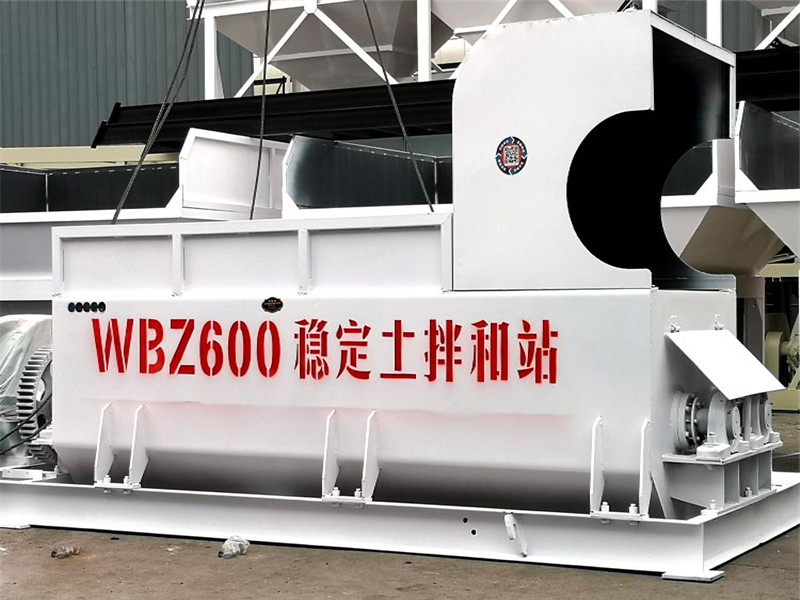 建筑機(jī)械穩(wěn)定土拌合站在使用時(shí)該注意些什么？